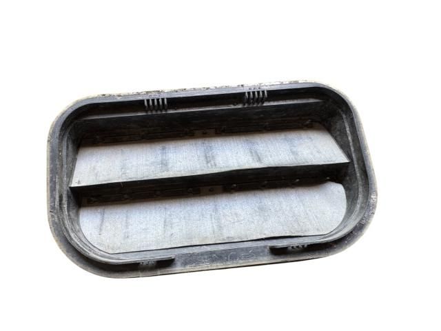 bontott FORD KUGA Csomagtér Szellőző Bal