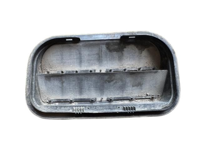 bontott FORD KUGA Csomagtér Szellőző Jobb