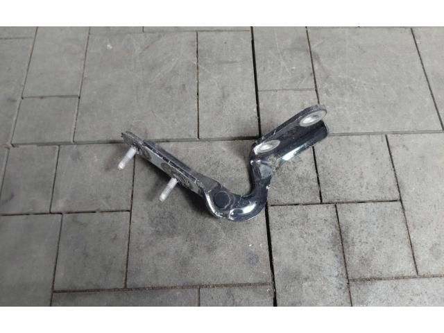 bontott FORD KUGA Csomagtérajtó Bal Zsanér