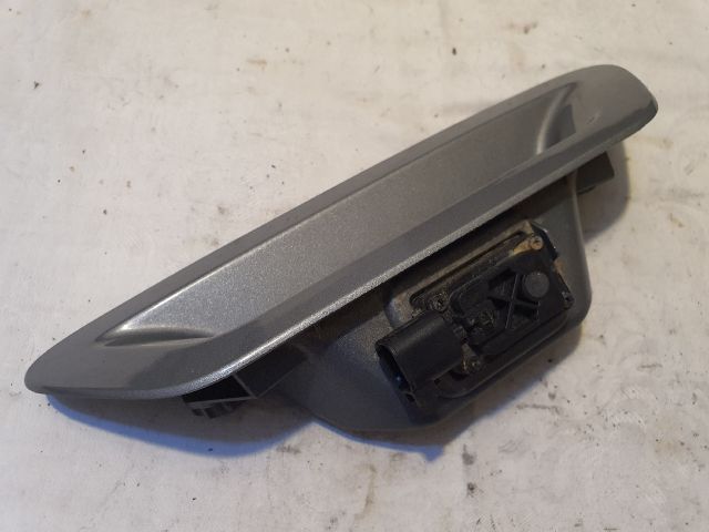 bontott FORD KUGA Csomagtérajtó Kilincs