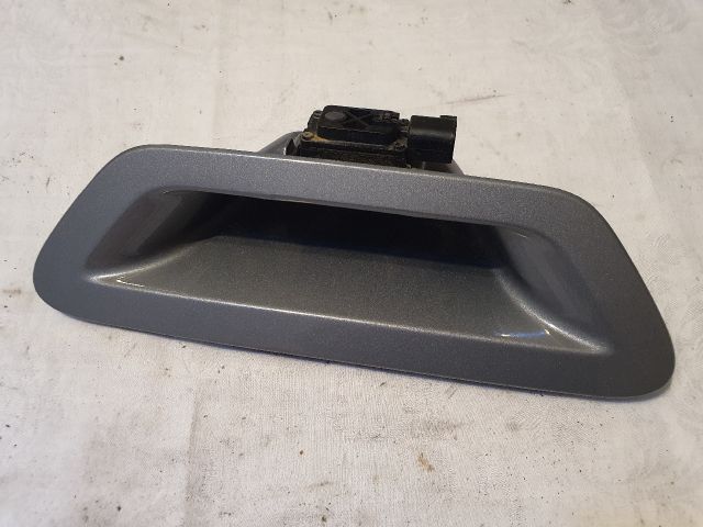 bontott FORD KUGA Csomagtérajtó Kilincs