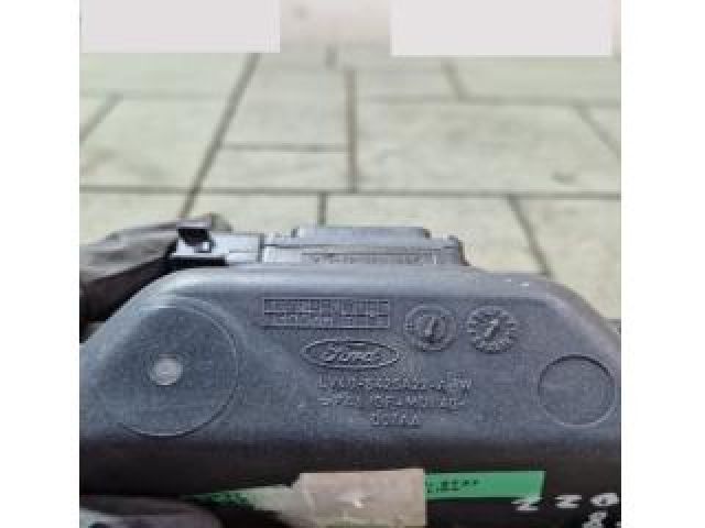 bontott FORD KUGA Csomagtérajtó Kilincs