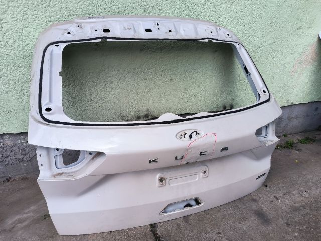 bontott FORD KUGA Csomagtérajtó (Részeivel)