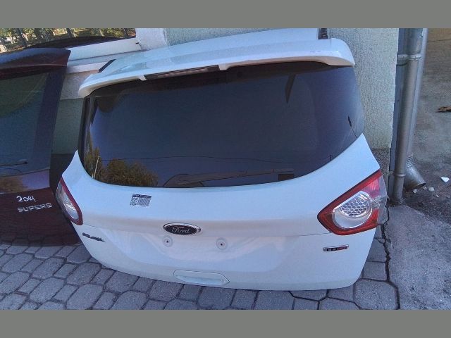 bontott FORD KUGA Csomagtérajtó (Részeivel)