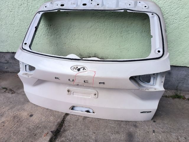 bontott FORD KUGA Csomagtérajtó (Üres lemez)