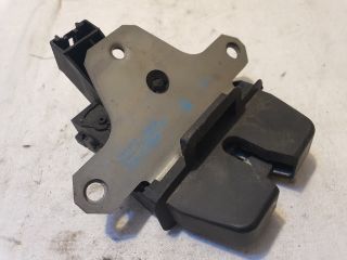 bontott FORD KUGA Csomagtérajtó Zárszerkezet