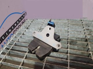 bontott FORD KUGA Csomagtérajtó Zárszerkezet