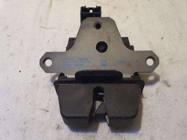 bontott FORD KUGA Csomagtérajtó Zárszerkezet