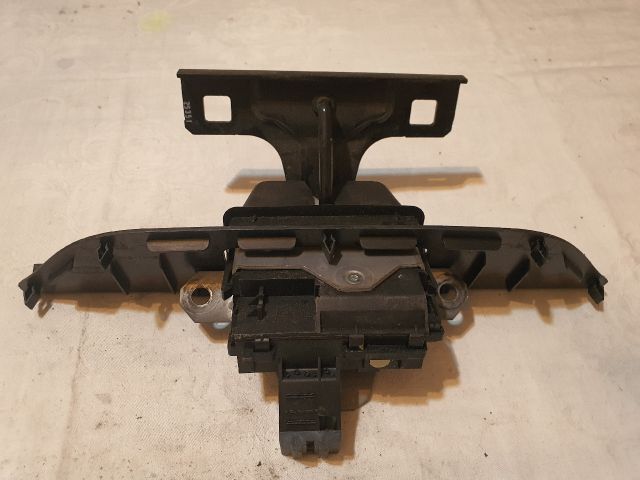 bontott FORD KUGA Csomagtérajtó Zárszerkezet