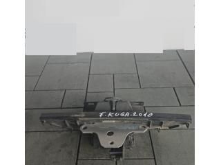 bontott FORD KUGA Csomagtérajtó Zárszerkezet