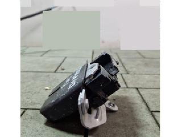 bontott FORD KUGA Csomagtérajtó Zárszerkezet