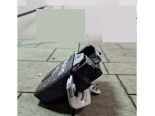 bontott FORD KUGA Csomagtérajtó Zárszerkezet