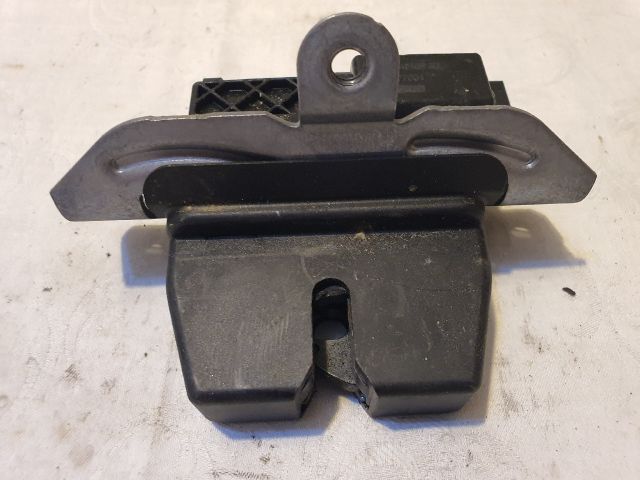 bontott FORD KUGA Csomagtérajtó Zárszerkezet