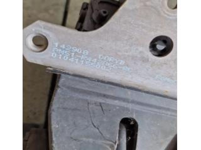 bontott FORD KUGA Csomagtérajtó Zárszerkezet