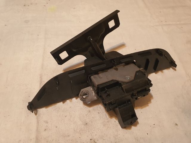 bontott FORD KUGA Csomagtérajtó Zárszerkezet