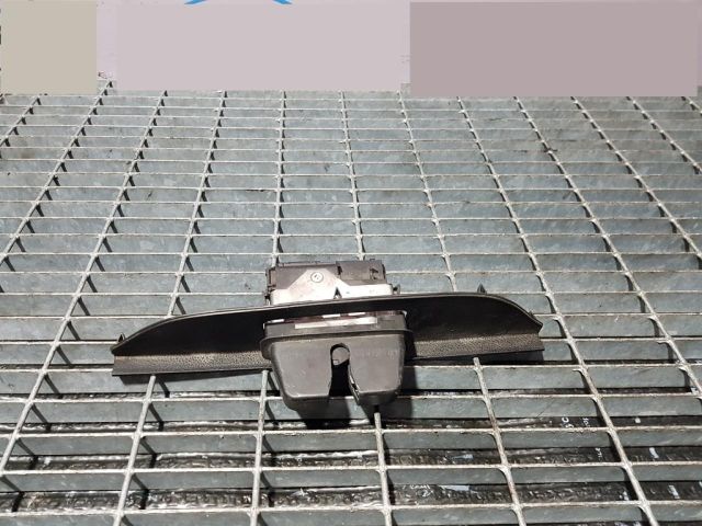 bontott FORD KUGA Csomagtérajtó Zárszerkezet