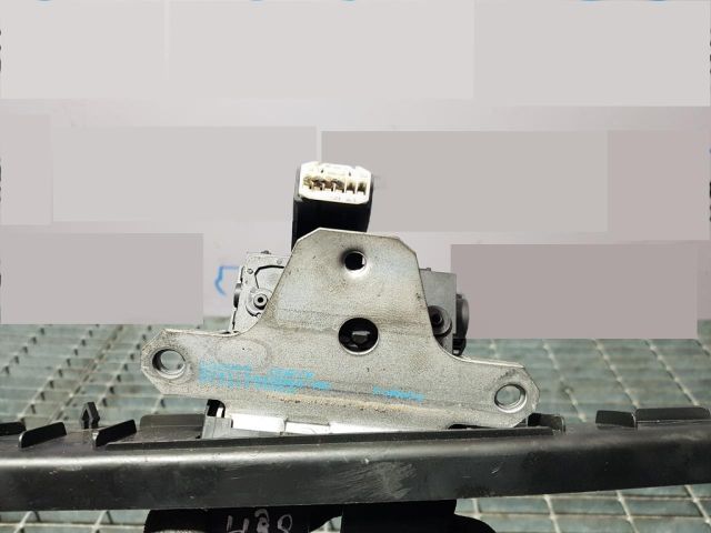 bontott FORD KUGA Csomagtérajtó Zárszerkezet