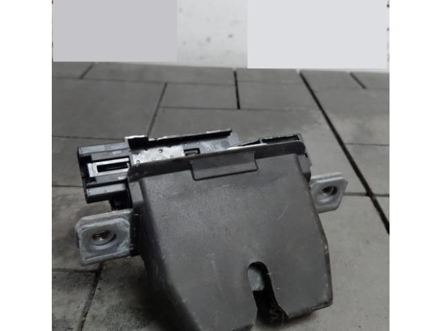 bontott FORD KUGA Csomagtérajtó Zárszerkezet