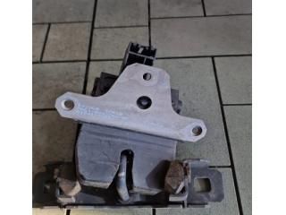 bontott FORD KUGA Csomagtérajtó Zárszerkezet