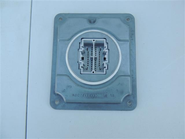 bontott FORD KUGA Elektronika (Magában)