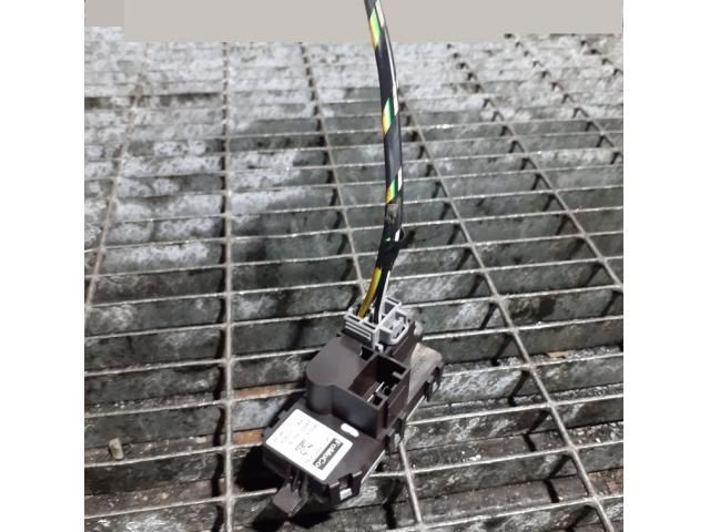 bontott FORD KUGA Előtét Ellenállás Fűtőmotor