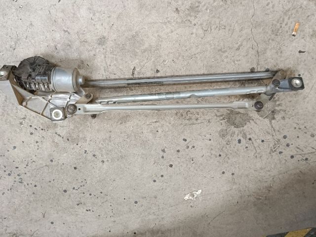 bontott FORD KUGA Első Ablaktörlő Motor