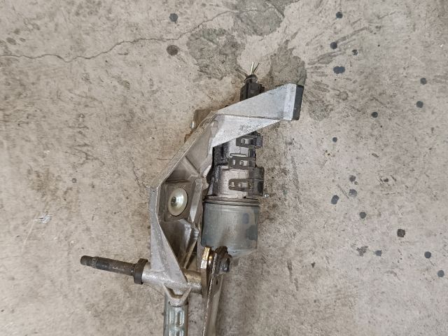 bontott FORD KUGA Első Ablaktörlő Motor