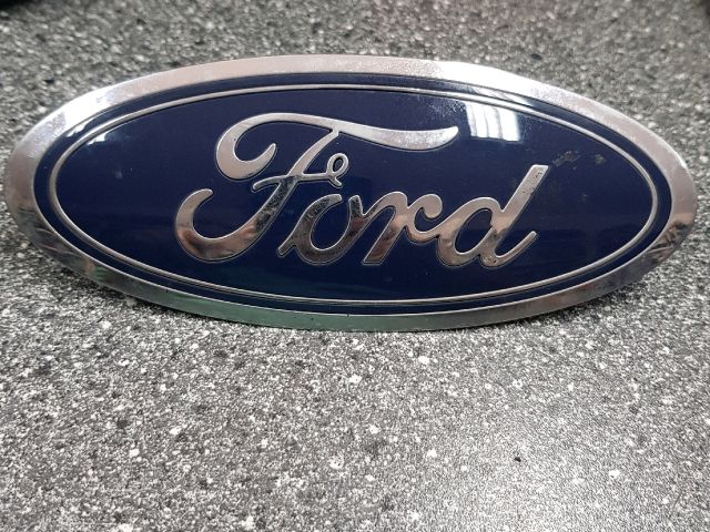 bontott FORD KUGA Első Embléma