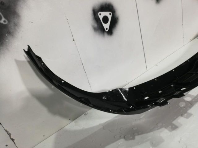 bontott FORD KUGA Első Lökhárító Légterelő