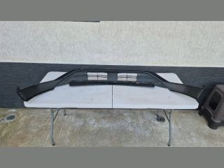 bontott FORD KUGA Első Lökhárító Légterelő