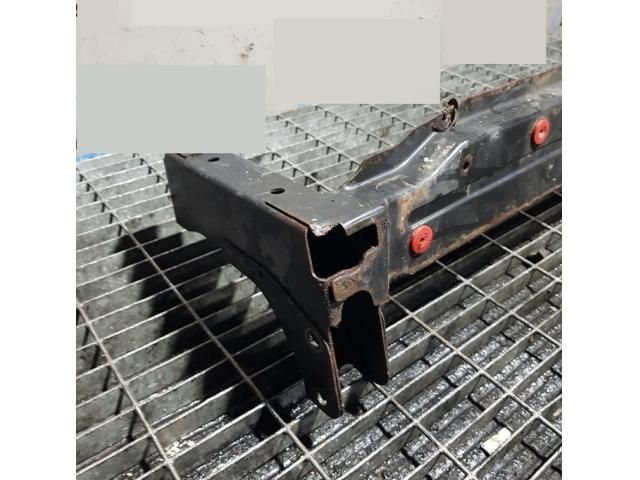 bontott FORD KUGA Első Lökhárító Merevítő (Fém)