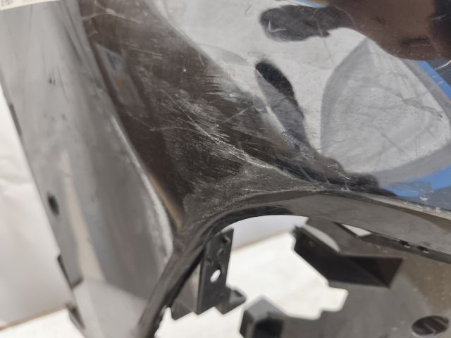 bontott FORD KUGA Első Lökhárító (Részeivel)