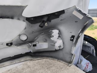 bontott FORD KUGA Első Lökhárító (Részeivel)