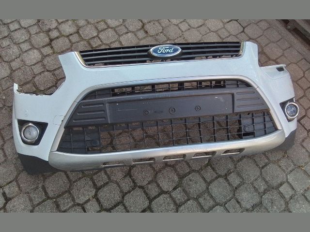 bontott FORD KUGA Első Lökhárító (Részeivel)