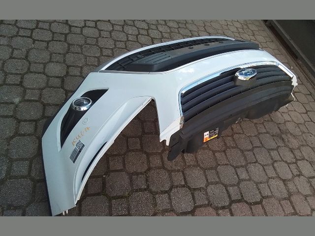 bontott FORD KUGA Első Lökhárító (Részeivel)