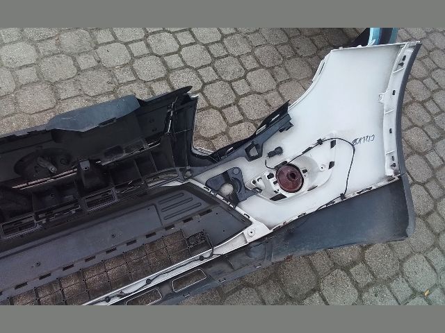 bontott FORD KUGA Első Lökhárító (Részeivel)