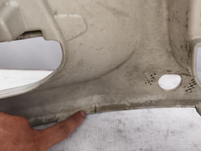 bontott FORD KUGA Első Lökhárító (Részeivel)