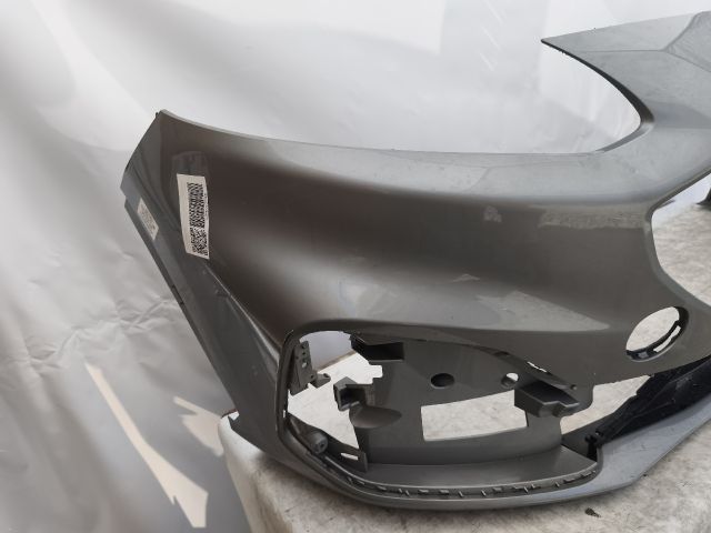 bontott FORD KUGA Első Lökhárító (Részeivel)