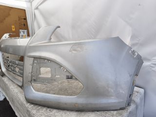 bontott FORD KUGA Első Lökhárító (Részeivel)