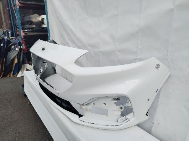 bontott FORD KUGA Első Lökhárító (Üresen)