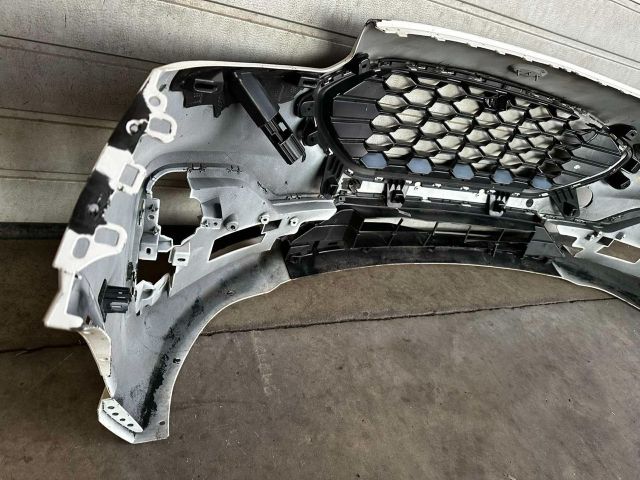 bontott FORD KUGA Első Lökhárító (Üresen)