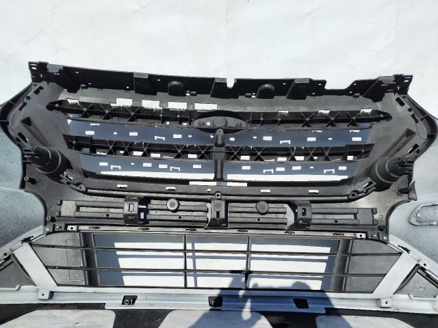 bontott FORD KUGA Első Lökhárító (Üresen)