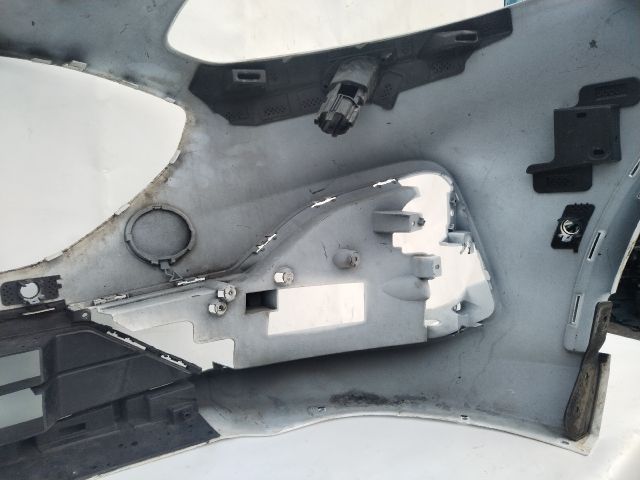 bontott FORD KUGA Első Lökhárító (Üresen)