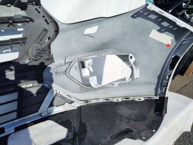 bontott FORD KUGA Első Lökhárító (Üresen)