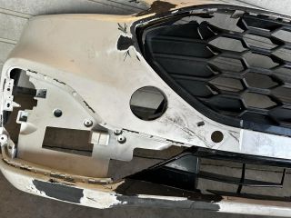 bontott FORD KUGA Első Lökhárító (Üresen)