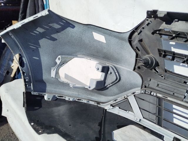 bontott FORD KUGA Első Lökhárító (Üresen)