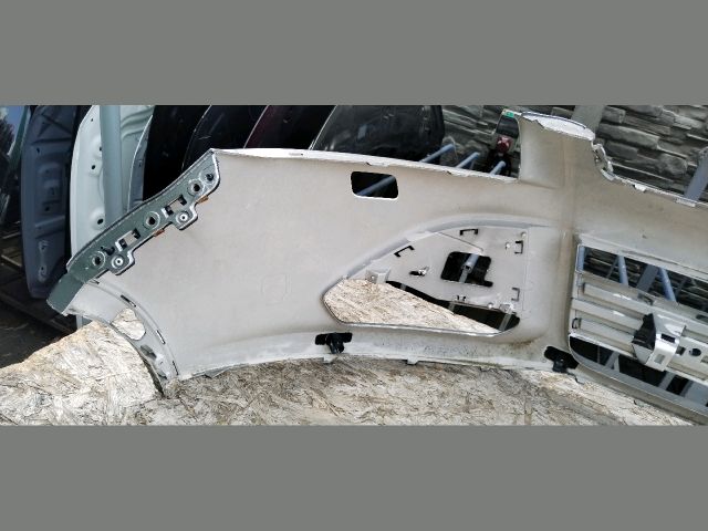 bontott FORD KUGA Első Lökhárító (Üresen)