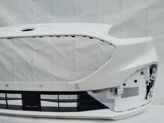 bontott FORD KUGA Első Lökhárító (Üresen)