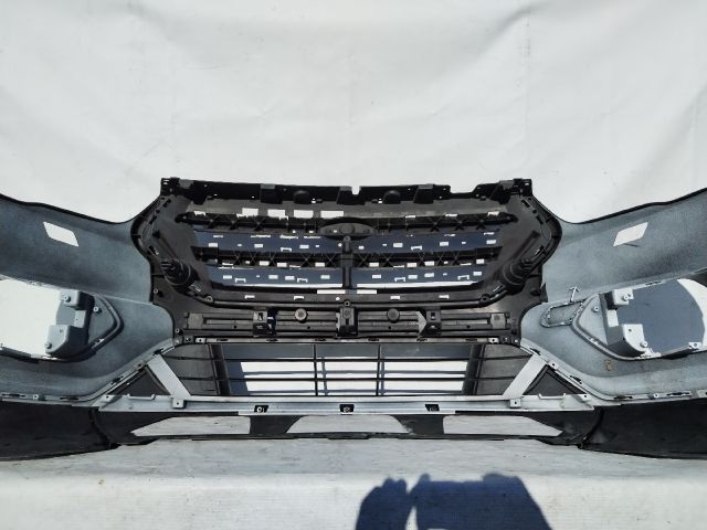 bontott FORD KUGA Első Lökhárító (Üresen)