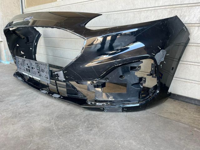 bontott FORD KUGA Első Lökhárító (Üresen)